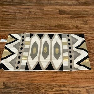Gold, black, and white decorative pillowcase